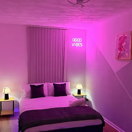 Get Lizzy Centre Gem Next To Shudehill Μάντσεστερ