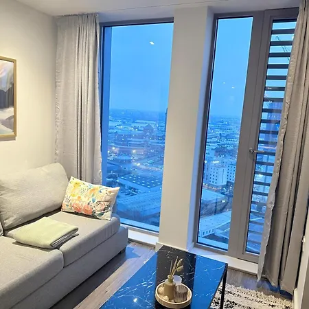 2 Bedroom In Centre Appartement