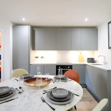 Aspect At The Heim Residences *