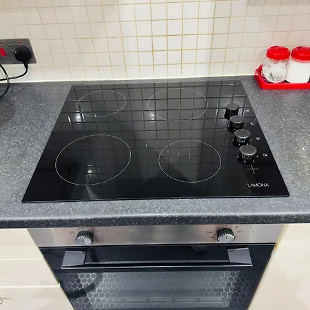 Entire 3 Bedroom In * マンチェスター