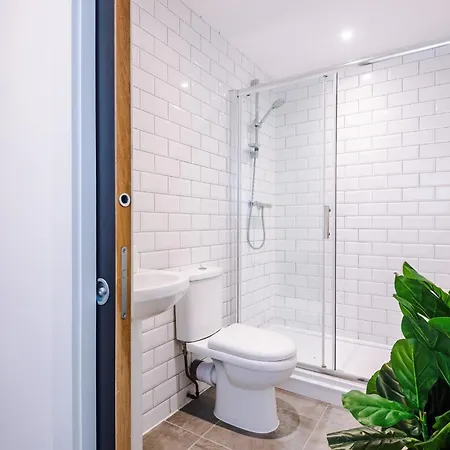 Appartement Trafford Loft Modern In *