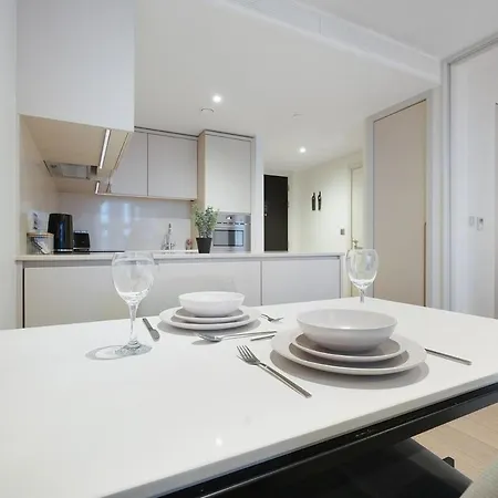 Tranquil And Modern One Bedroom * Manchester