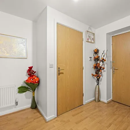 2 Bedroom Flat Close To Piccadilly Lägenhet