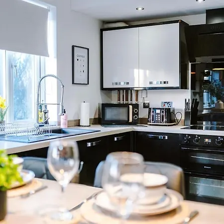 Luxury 2 Bed Close To Coop Etihad And Centre شقة مانشستر