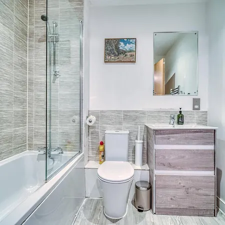公寓 2-bed Modern Salford - Near Centre *