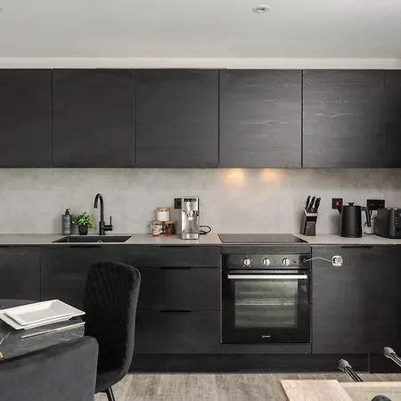 2 Bedroom - Old Trafford - Balcony - Free Parking * مانشستر