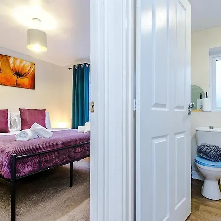 3-Bed Gem By Parydise Properties - Spacious & Elegant Near City Centre & Etihad- Perfect For Business Or Leisure Appartamento Manchester