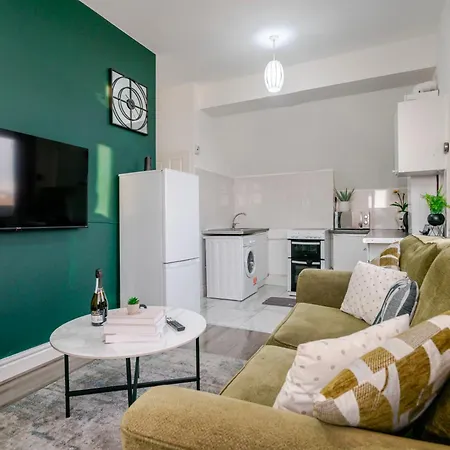 Spacious Near Mcr Town & Etihad Stadium Appartamento