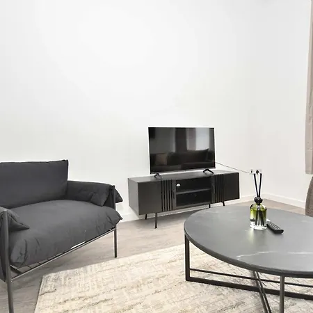 Spacious & Bright 1bed Nr Etihad Stadium Lägenhet *