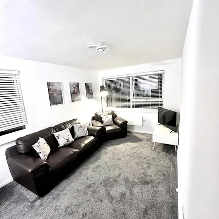 Stretford Gem - South Manchester