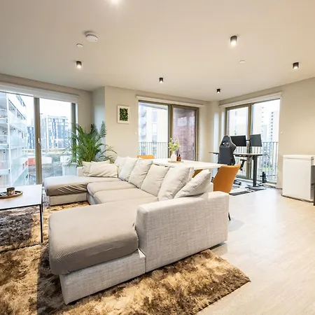 Chic 2bed Near Castlefield Canals-4min To Station * Mánchester