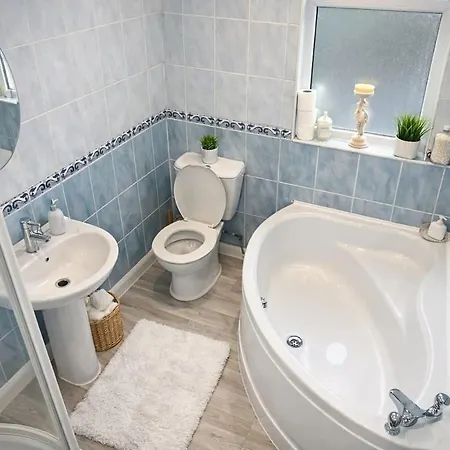 Apartamento 4bdr Contractor Hub - Sleeps 7 - Free On Street Parking