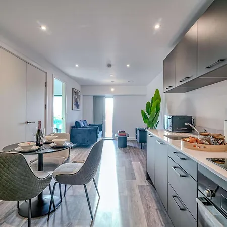公寓 1-br Flat In Eccles - 1 Minute Walk To Train & Tram Station - Sleeps 3 *