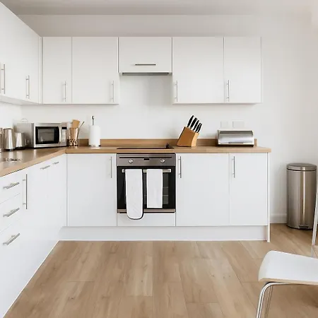 Designer Penthouse In With Parking Apartman Manchester