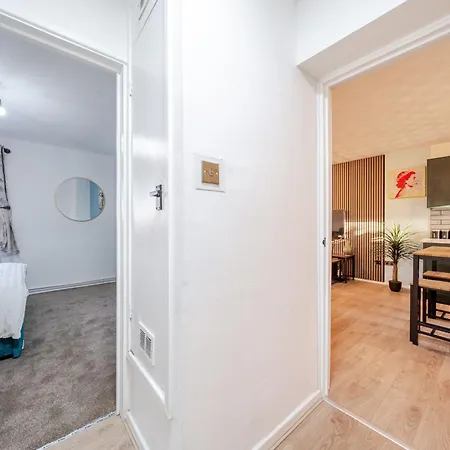 Stylish Urban Escape With Free Parking In Daire Manchester