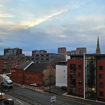 Daire 2 Bed 2 Bath Apartment,500 Meter's From Deansgate Close To Ao Arena Manchester