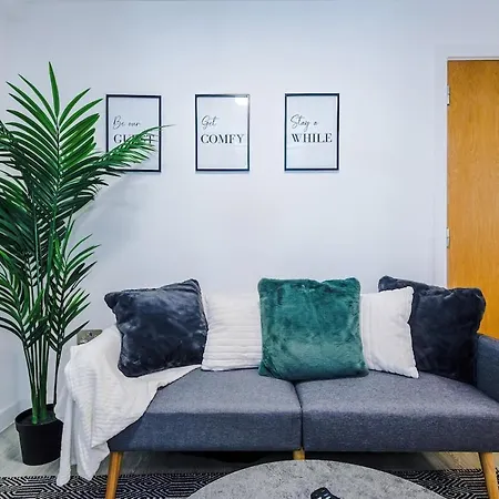 דירה Central, 2 Bedroom, Penthouse Duplex מנצ'סטר