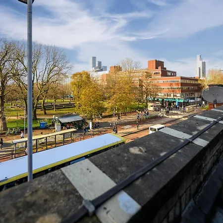 Oxford Road Haven: Cozy 1-bedroom Retreat Апартаменты *