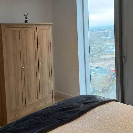 Modern In Daire Manchester