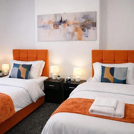 Apartamento 4bdr Contractor Hub - Sleeps 7 - Free On Street Parking *