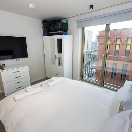 Chic 2bed Near Castlefield Canals-4min To Station *