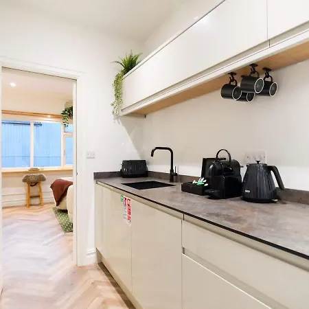 Ember At The Heim מנצ'סטר