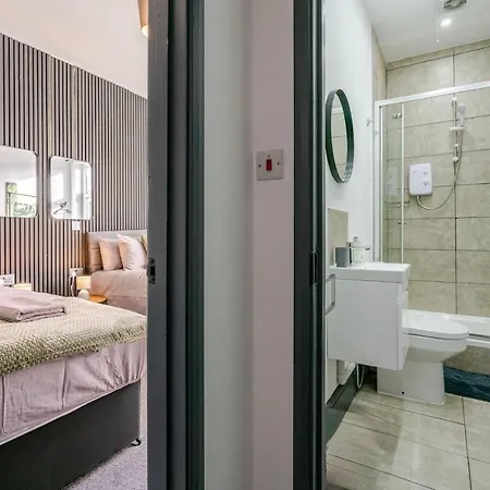Tallis House, Near Centre, Sleeps 8 By Nmb * Mánchester