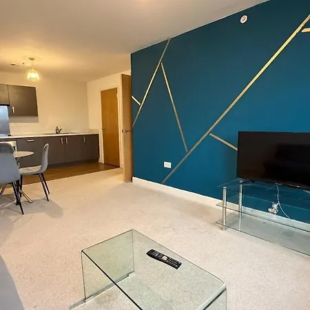 Luxury 5 Bed Centre * Manchester