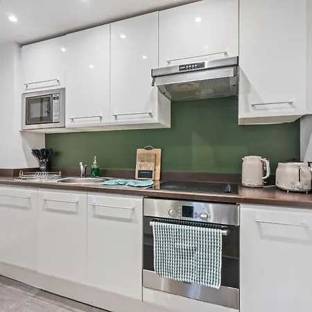 아파트 2-bed Apt-sleeps 5-long Stays-oxford St *