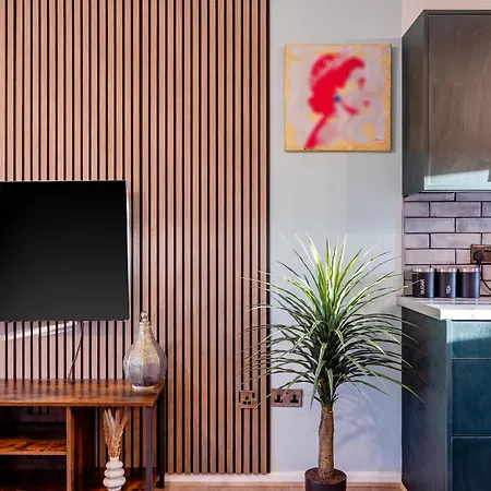 דירה Stylish Urban Escape With Free Parking In מנצ'סטר