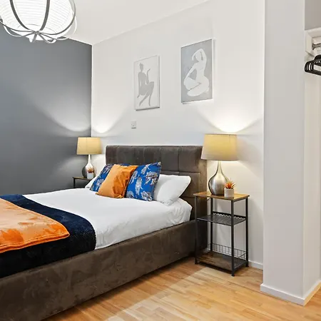 Rooftops View, Northern Quarter, Balcony דירה מנצ'סטר