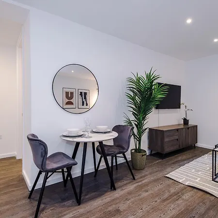 Stylish 1br Near Centre, Salford