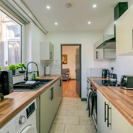 Tallis House, Near Centre, Sleeps 8 By Nmb Apartamento *