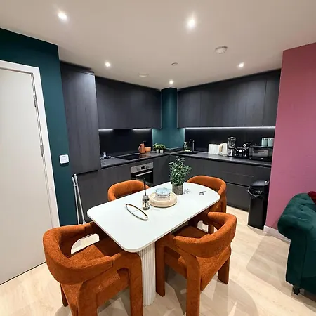 Luxury 2bed Flat Around Victoria St 度假居