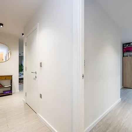 Chic 2bed Near Castlefield Canals-4min To Station