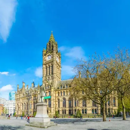 Lägenhet Modern Two-bedroom House Close To Centre *