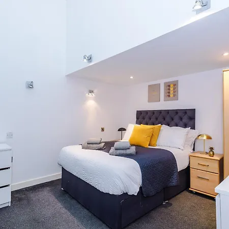 Apartman Modern 2br Flat For 4 Full Kitchen