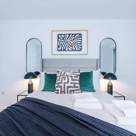 Modern 2br W Secure Parking Salford Lägenhet *
