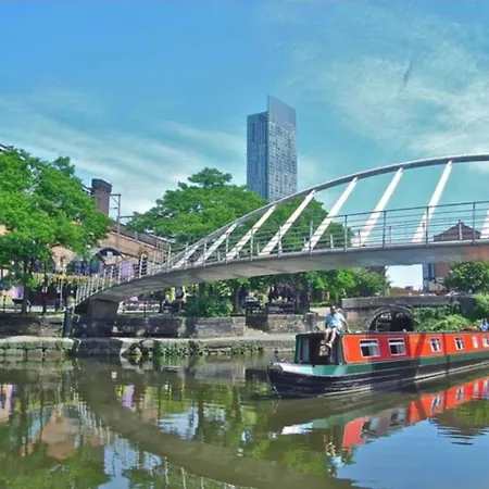 3 Bedroom Penthouse Roof Garden Parking Canal Apartamento