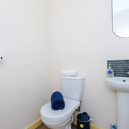 3-Bed Gem By Parydise Properties - Spacious & Elegant Near City Centre & Etihad- Perfect For Business Or Leisure Manchester