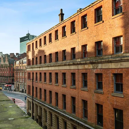 Rooftops View, Northern Quarter, Balcony アパート