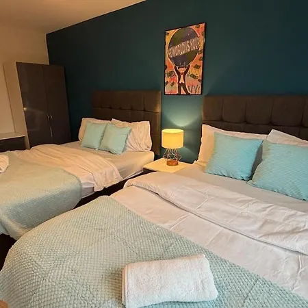 Apartment Luxury 5 Bed Centre *