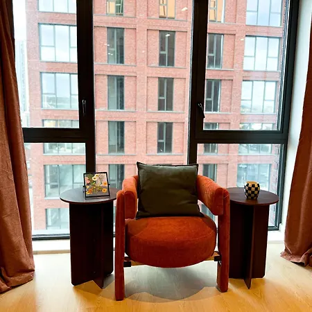 Luxury 2bed Flat Around Victoria St بيت للعطل مانشستر