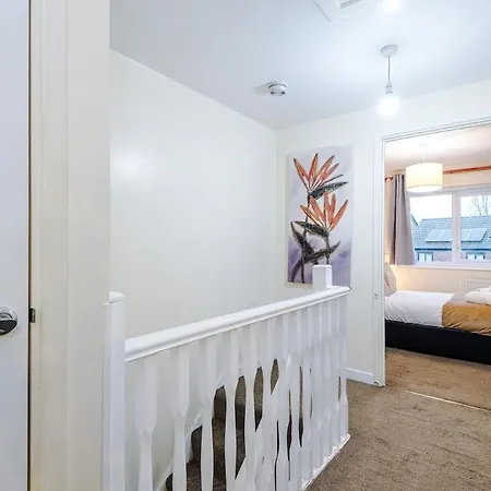 3-Bed Gem By Parydise Properties - Spacious & Elegant Near City Centre & Etihad- Perfect For Business Or Leisure Appartamento Manchester