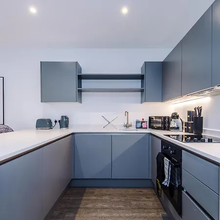 Stylish 1br Near Centre, Salford *