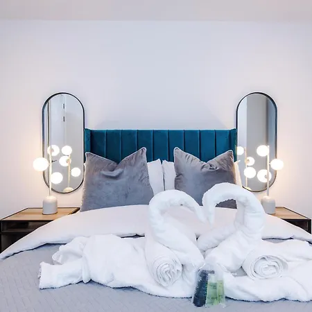 Stylish 1br Near Centre, Salford Appartement *