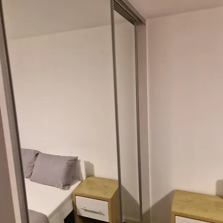 Greenland 62 * مانشستر