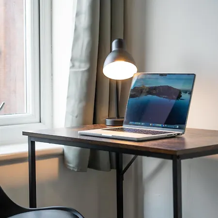 Comfortable 4 Bed - Free Parking & Fast Wifi Apartamento Denton (Tameside)