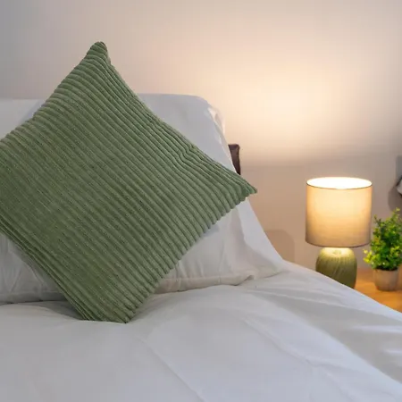 Apartamento Comfortable 4 Bed - Free Parking & Fast Wifi Denton (Tameside)