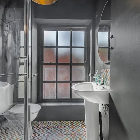 Guestready - Rose And Monkey Hotel